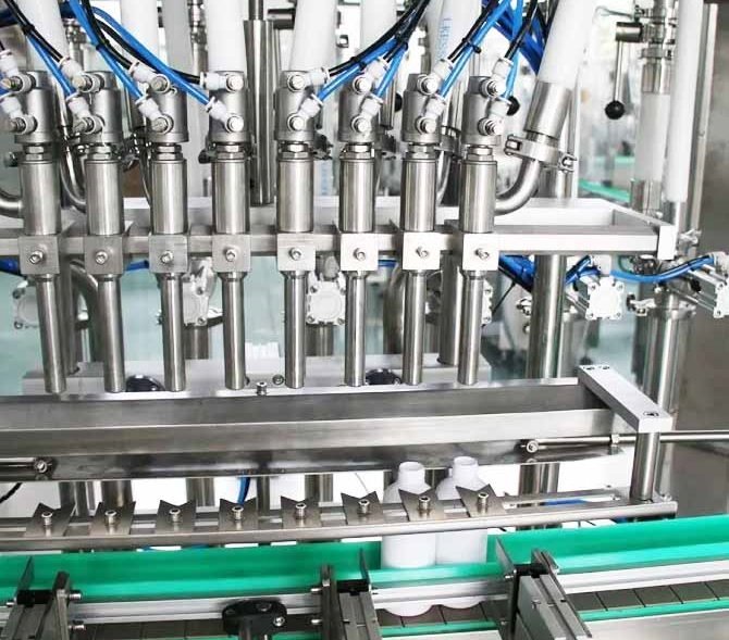 Operación de Llenado de Botellas de Shampoo